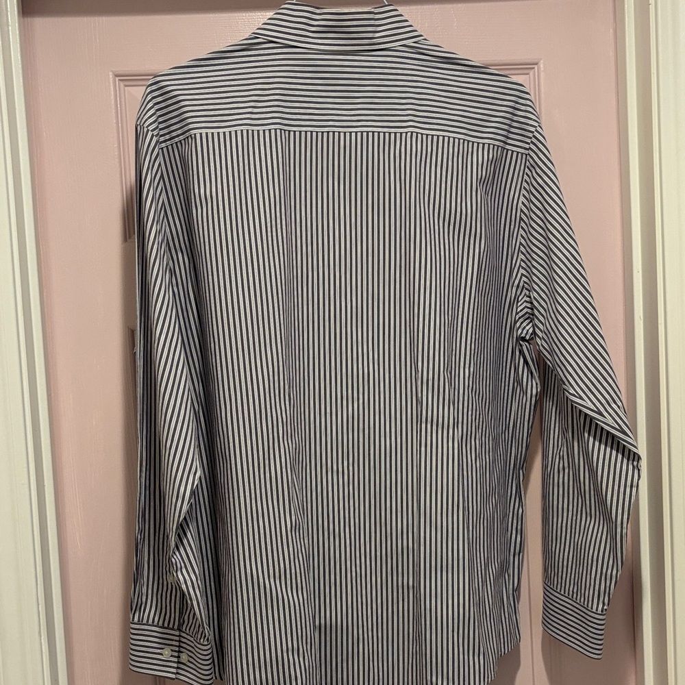 Croft & Barrow Black and White Striped Casual Shirt - Picture 3 of 3
